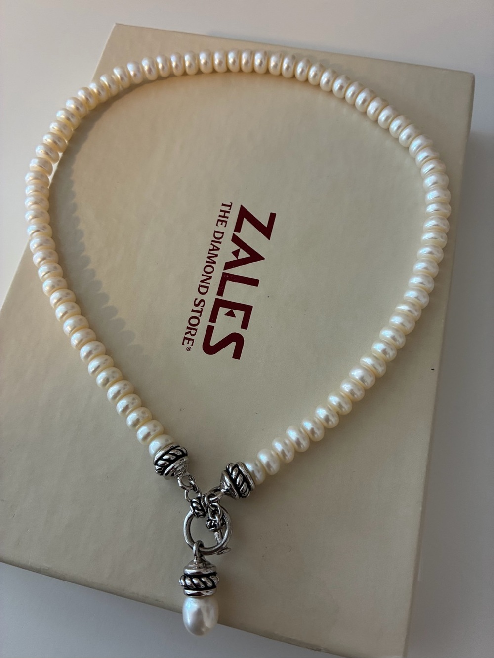 Vintage Zales real Pearl Necklace heavy necklace